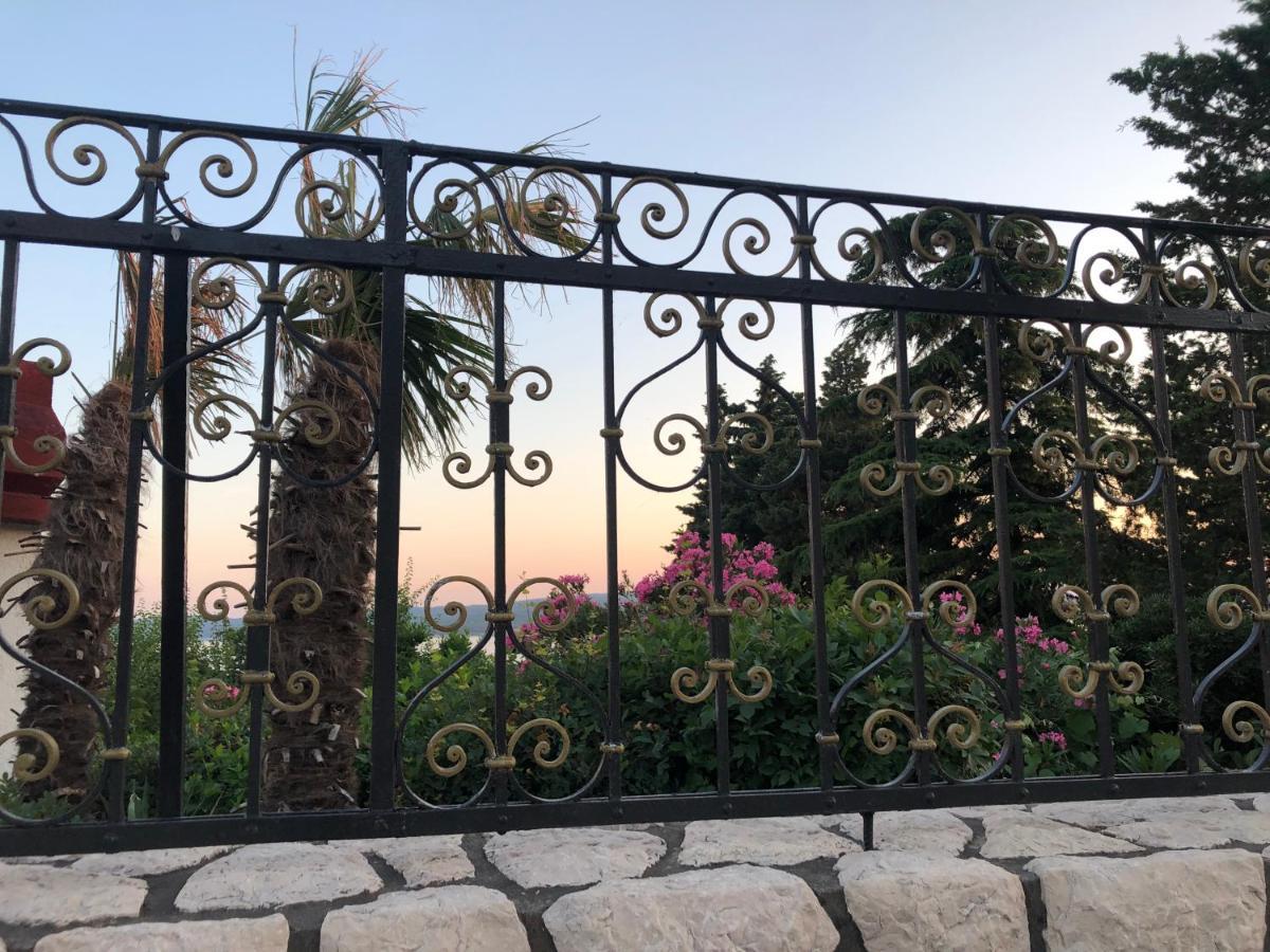 La Villa - Beach House & Rooms ツリクヴェニツァ エクステリア 写真
